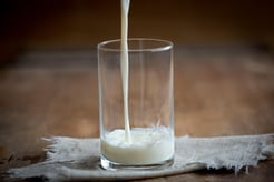 Raw vs. Pasteurized Milk: 5 Facts That Might Surprise You