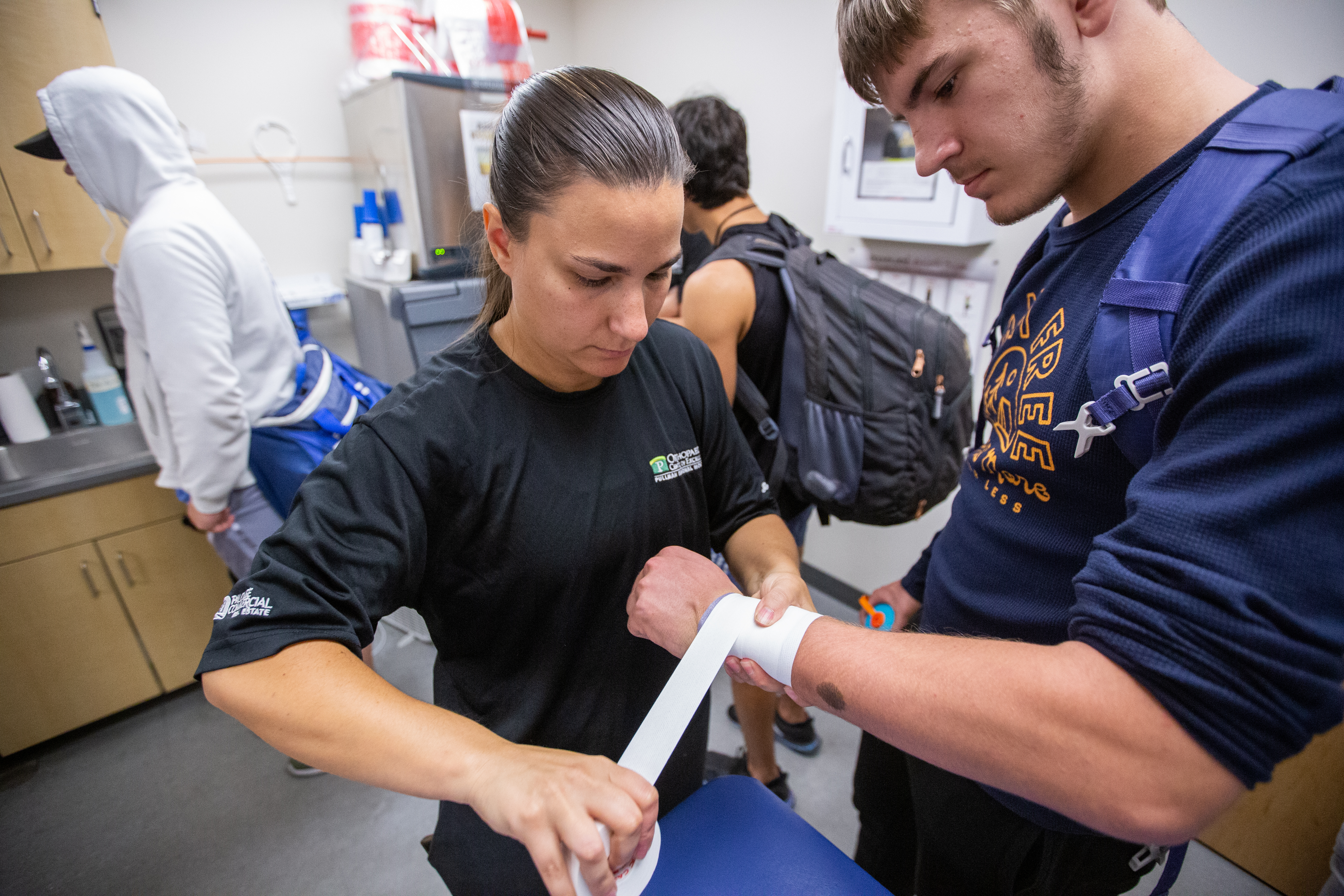 Gesa Credit Union Partners with Pullman Regional Hospital Foundation to Support High School Athletic Training Programs