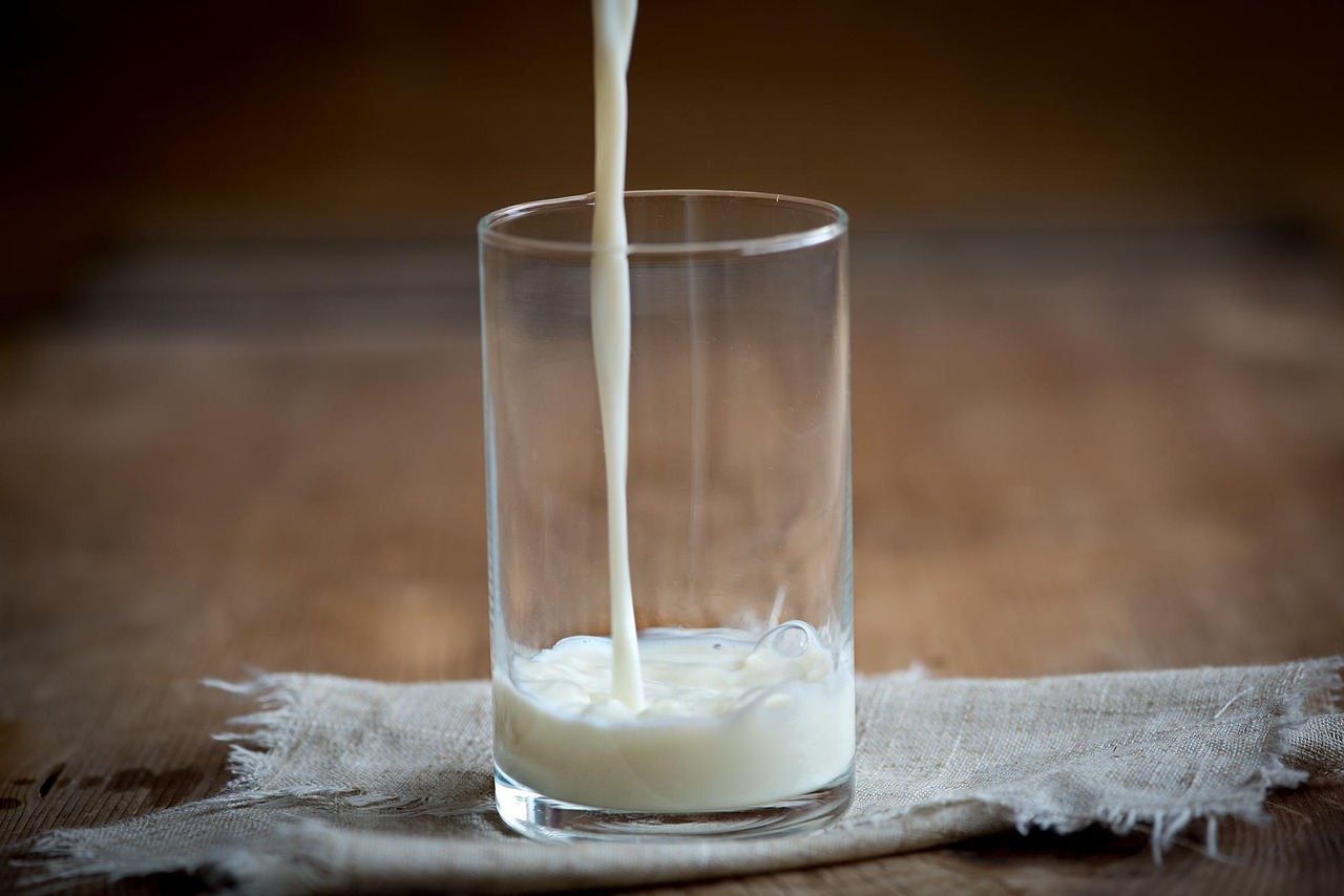 Raw vs. Pasteurized Milk: 5 Facts That Might Surprise You